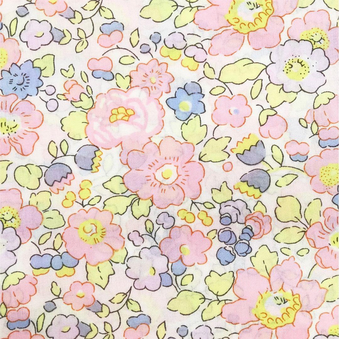 入園入学グッズ　オーダーお受けいたします⑅◡̈* リバティ　刺繍生地