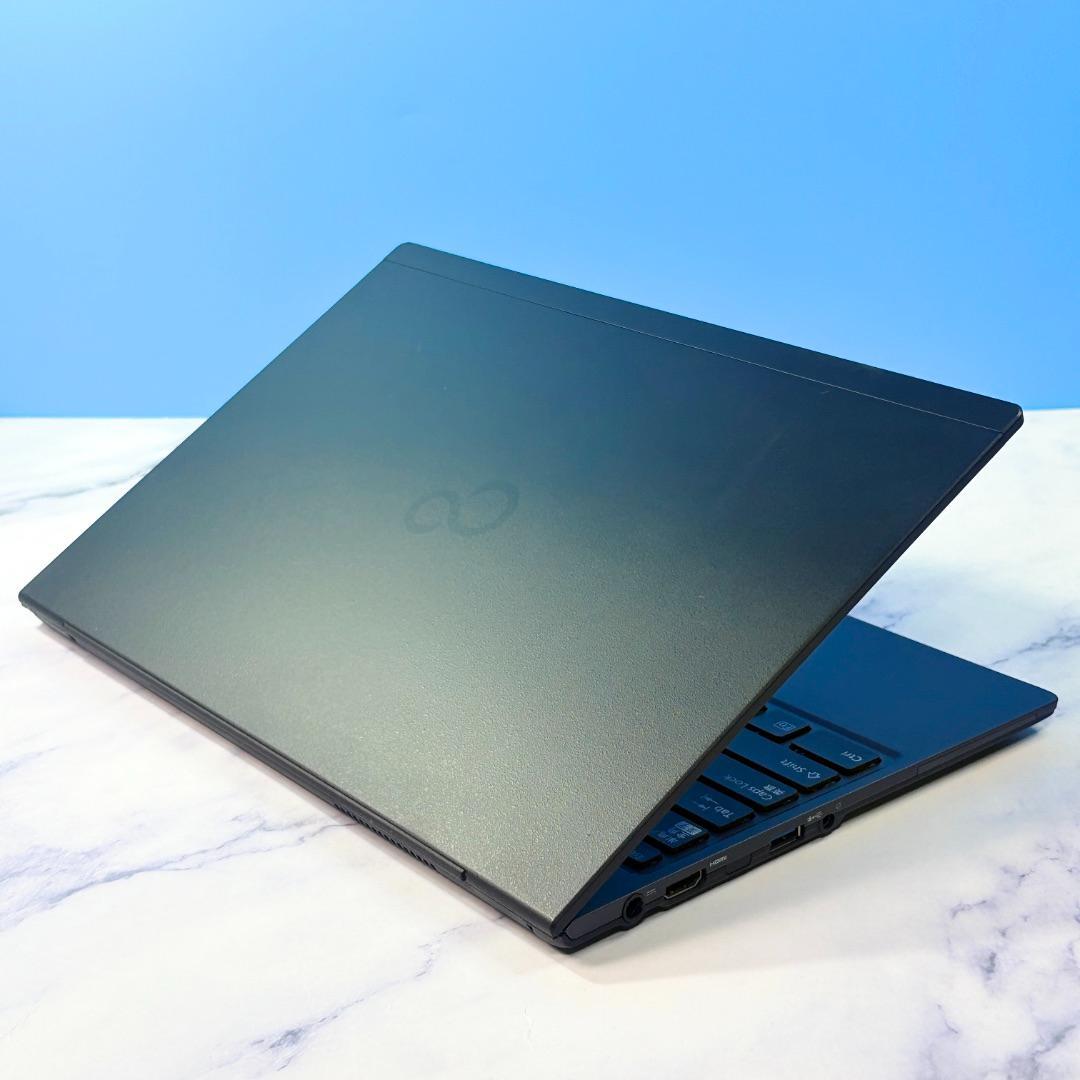 超薄型軽量・メモリ8GB・SSDで快速！指紋認証★Win11・ノートパソコン