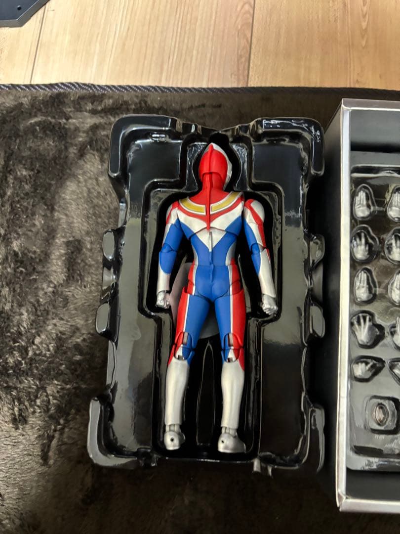 真骨彫　ウルトラマンダイナ　真骨頂