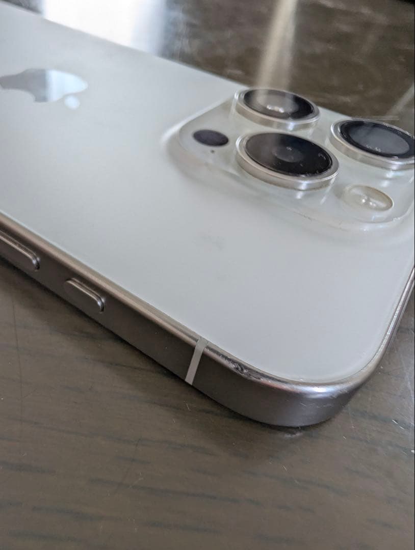 【値下げ】Apple iPhone 15 Pro ホワイト　128G