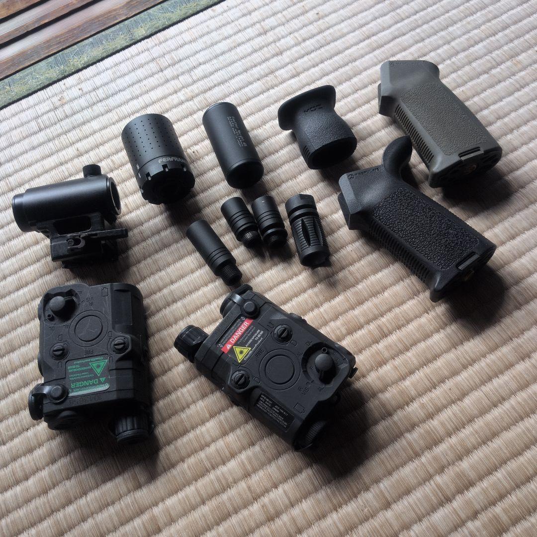 東京マルイ　次世代電動ガン　M4 ハードケース付き