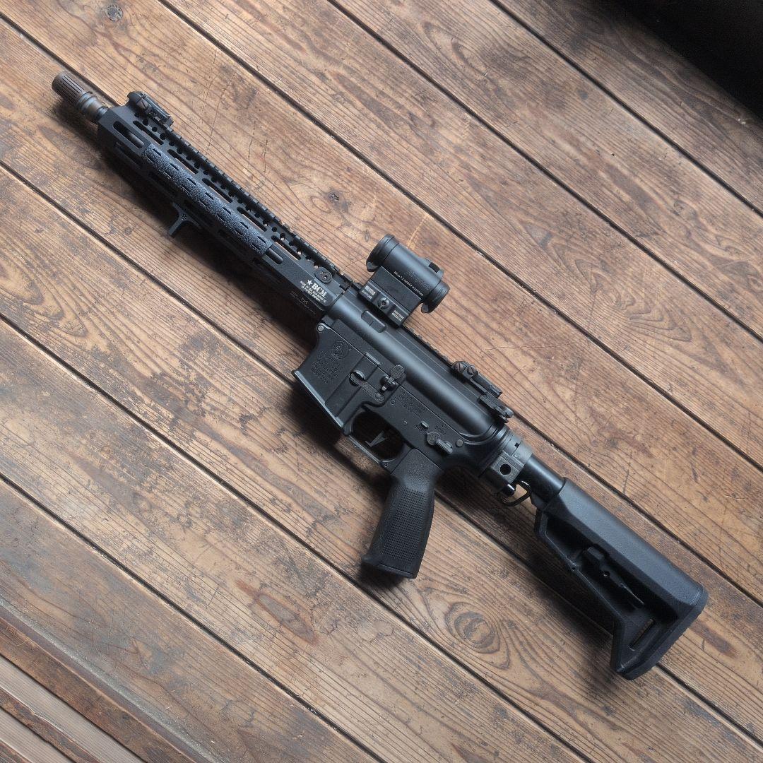 東京マルイ　次世代電動ガン　M4 ハードケース付き