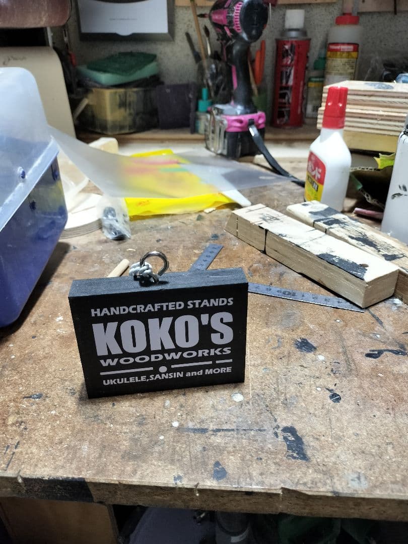 ♪手作り　三味線用スタンド木製 5丁並び　桜モデル　細棹　津軽　三線♪