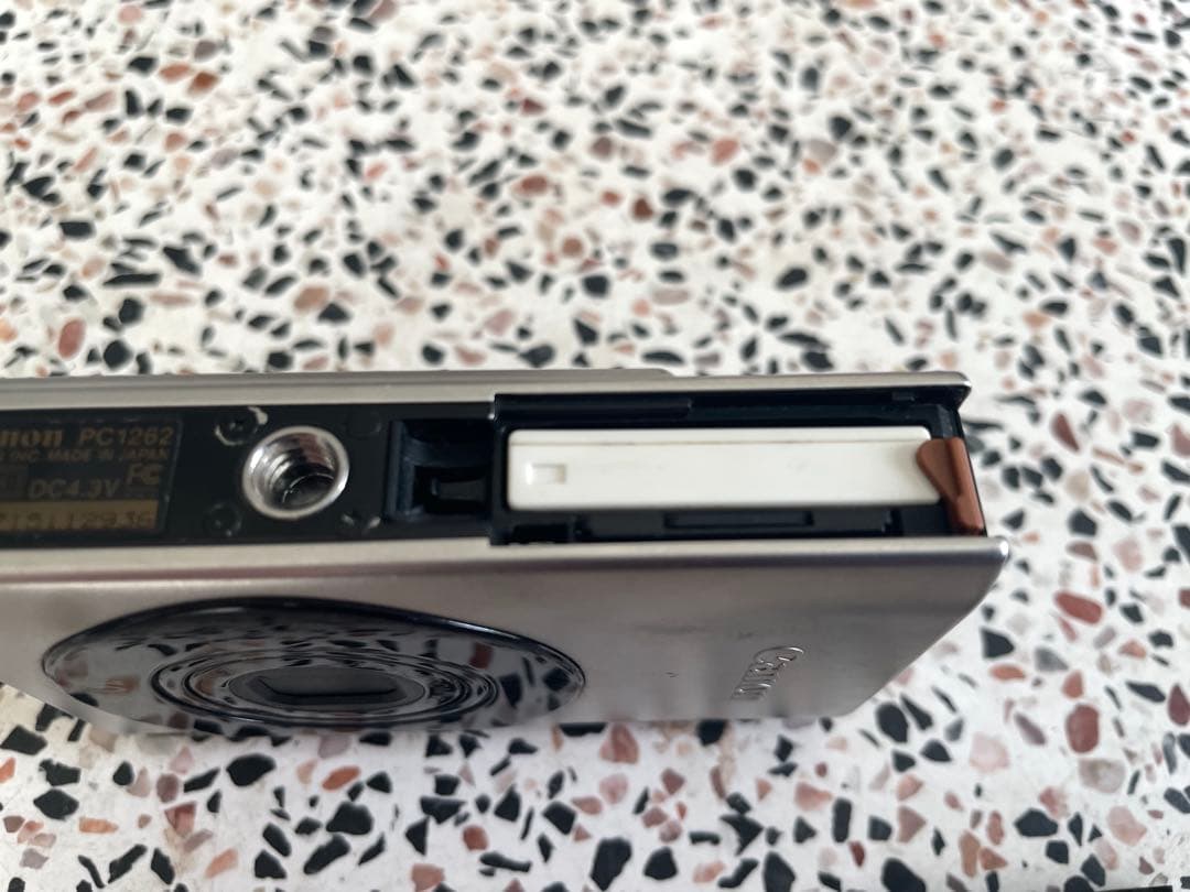 【中古】Canon IXY DIGITAL 25 IS PC1262