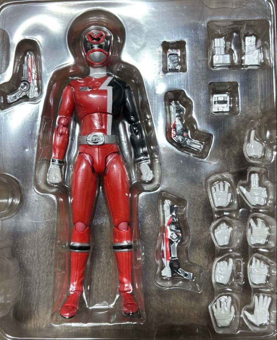 S.Hフィギュアーツ　デカレンジャー　スーパー戦隊　デカレッド