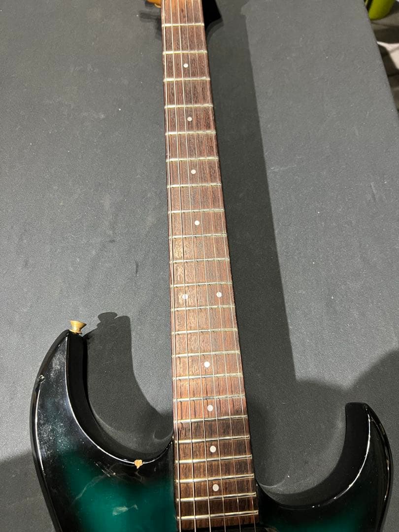 FERNANDES FGZ-420 グリーンバースト プレーントップ