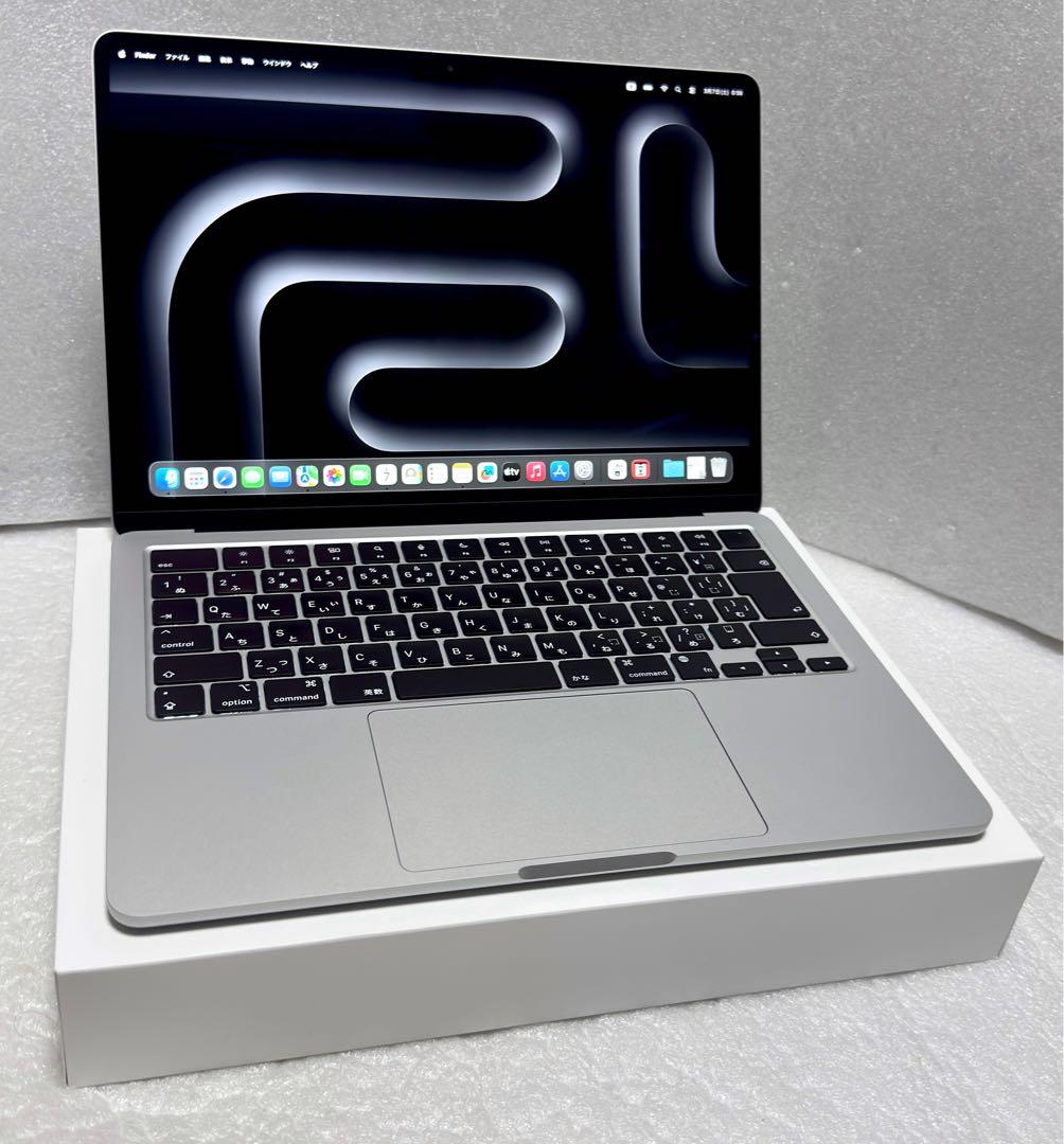 美品　2024年11月購入品　MacBook Air M2 16GB 256GB