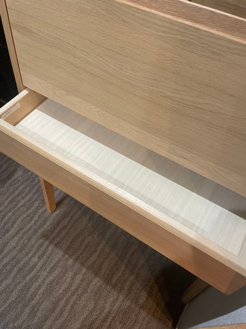 カリモク家具ドレッサー