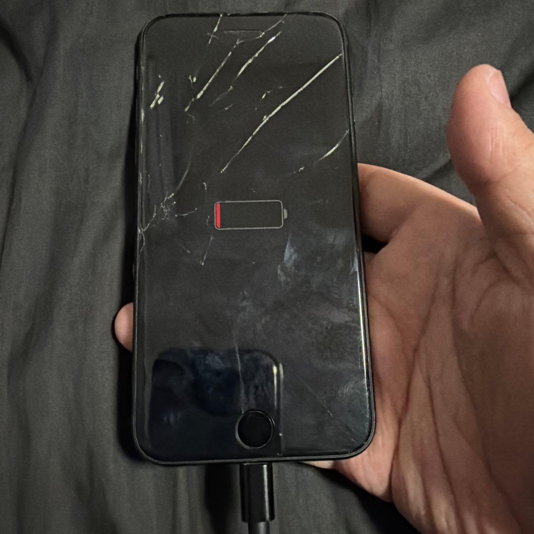 スマートフォン本体 iPhoneSE