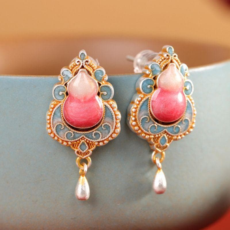 瓢箪のピアス - 七宝焼きが施された可愛らしい耳飾り P204