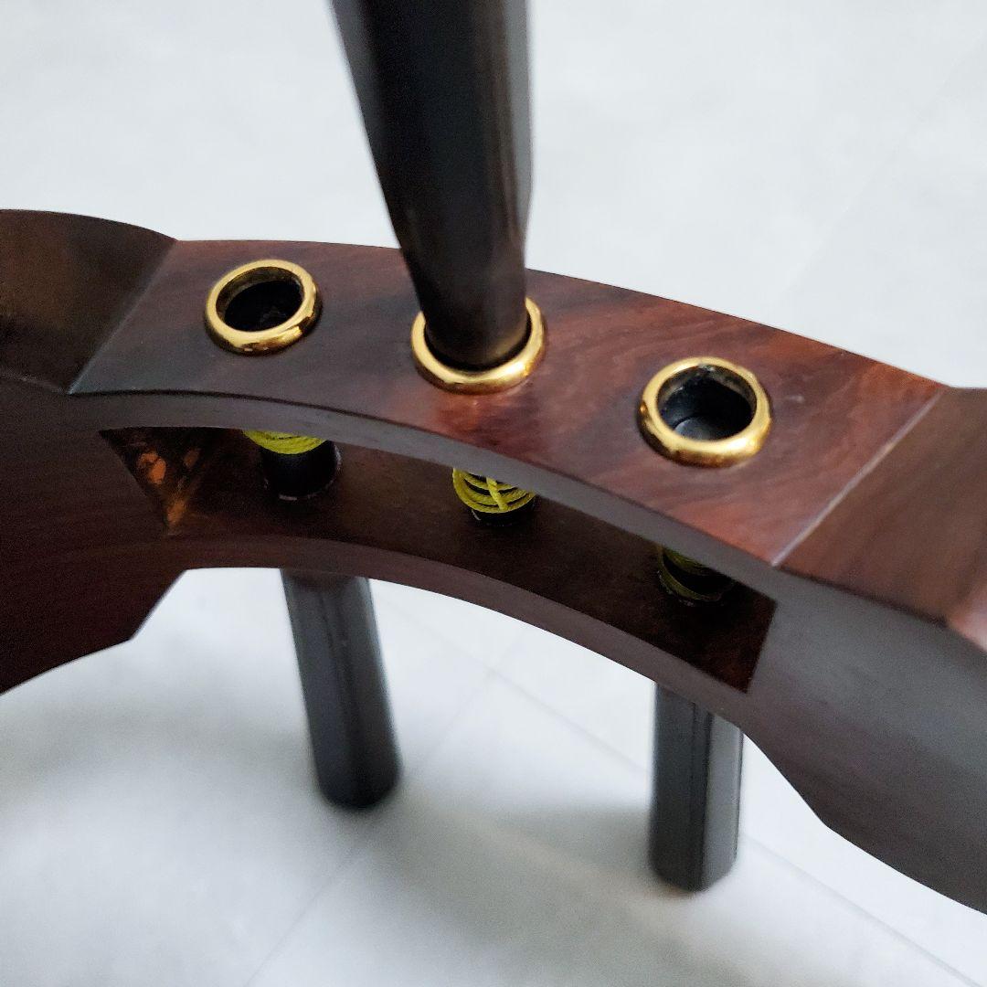 三味線 紅木トチ 中棹 正寸 丸打胴 ハードケース付 民謡 地唄 皮破れあり