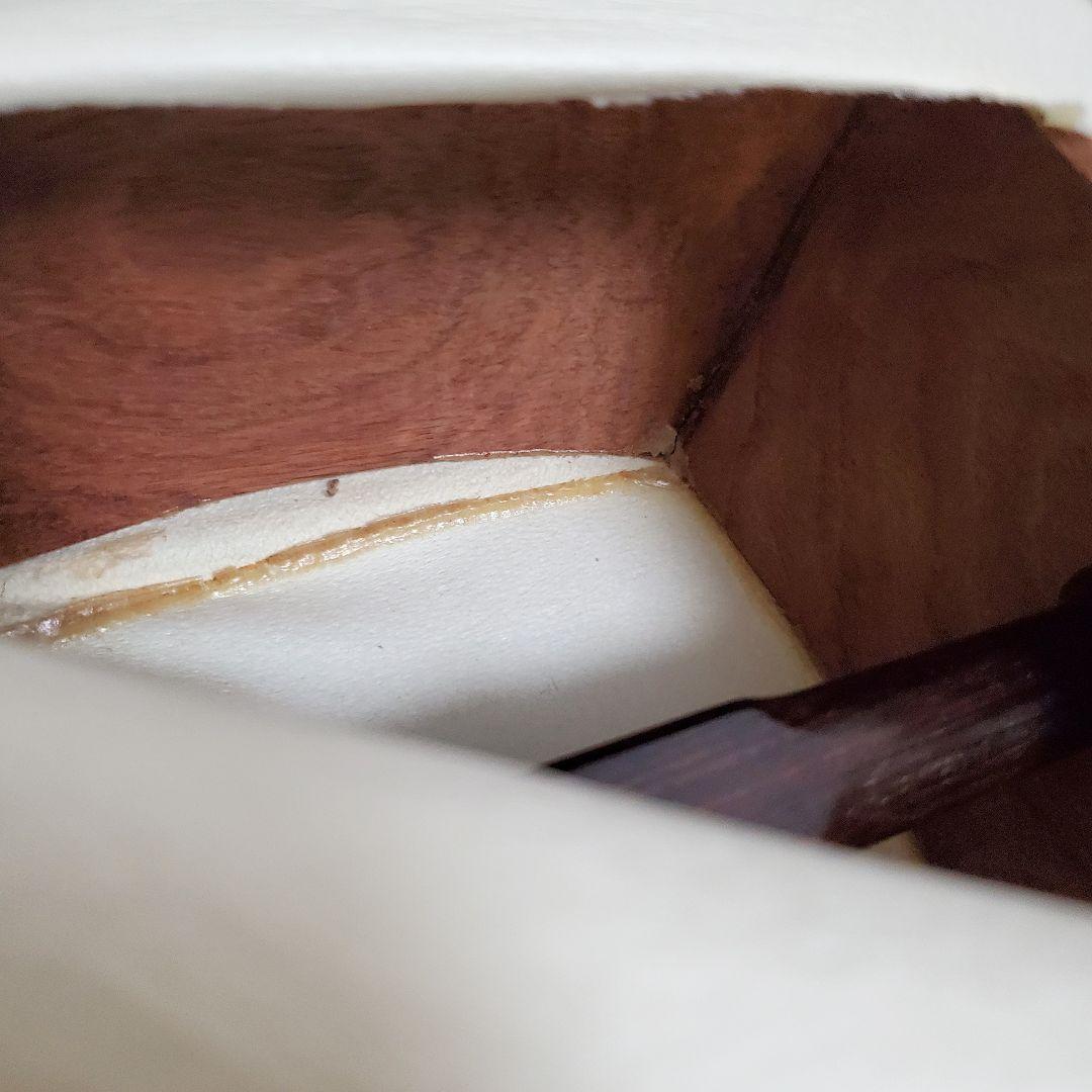 三味線 紅木トチ 中棹 正寸 丸打胴 ハードケース付 民謡 地唄 皮破れあり