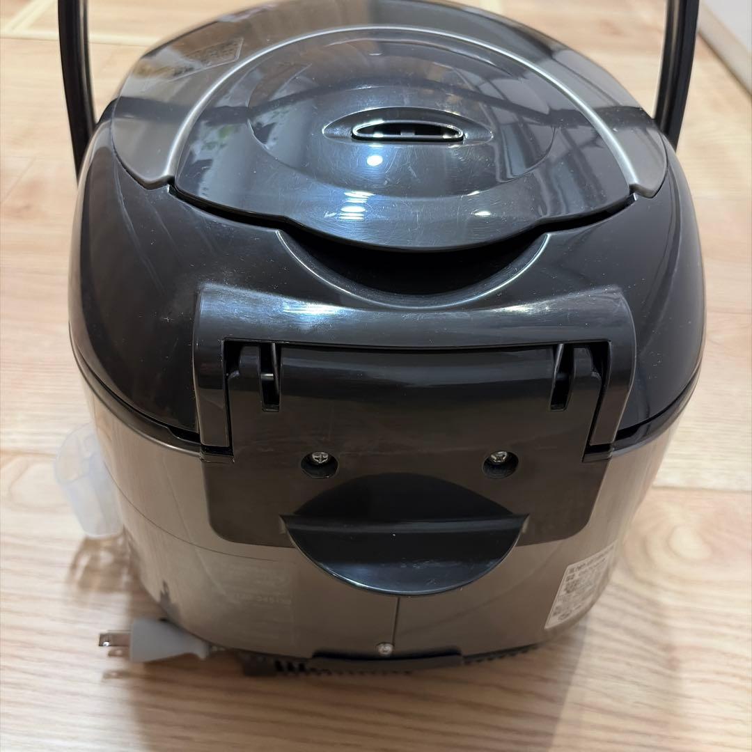 象印 一升炊き IH炊飯ジャー 極め炊き NP-VF18KM 17年製