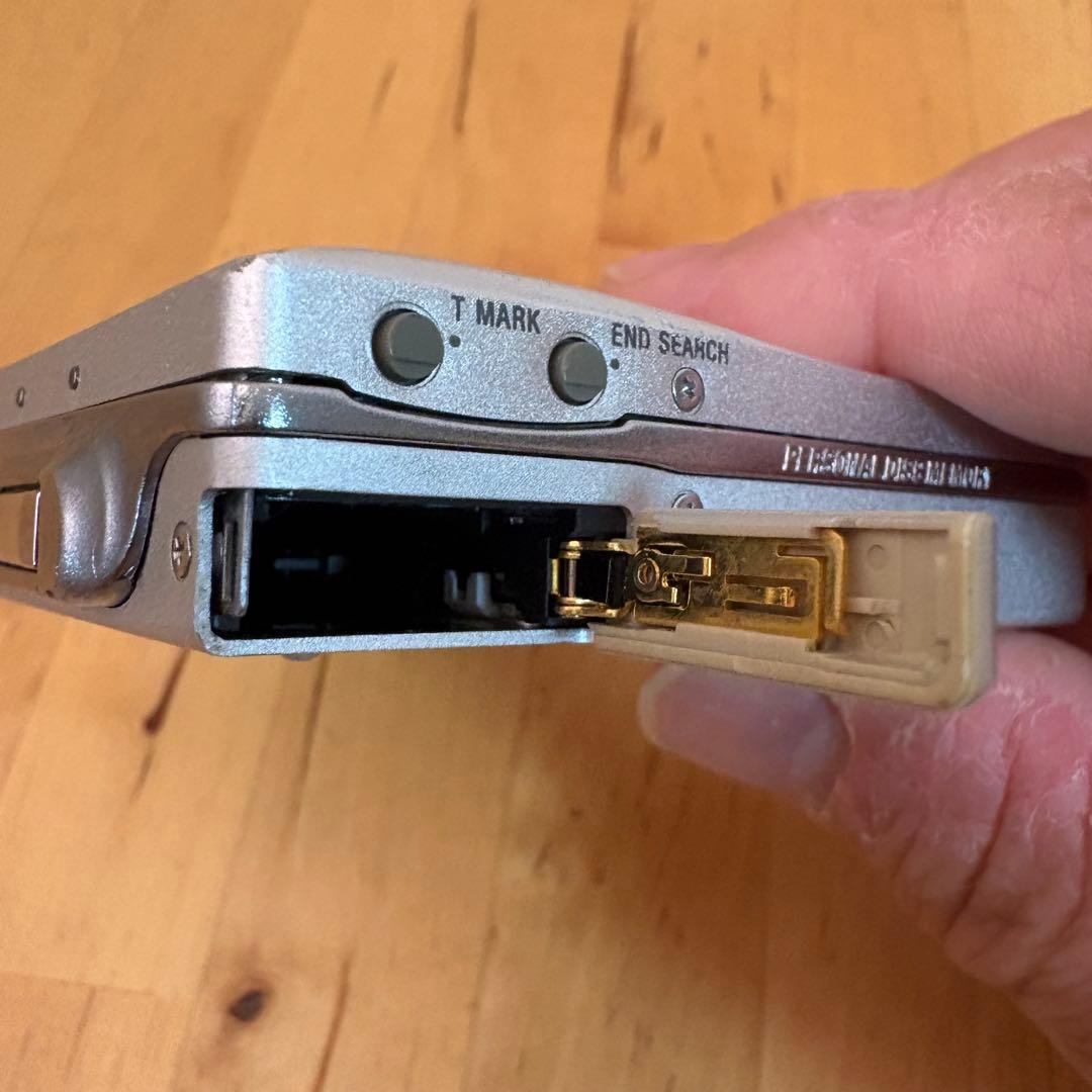 SONY MZ-R900 WALKMAN ポータブルMDレコーダー