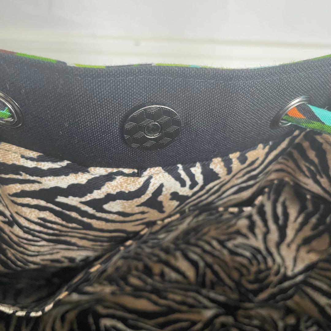 アレキサンダーヘンリー・フラガール ドローストリグバッグ・M