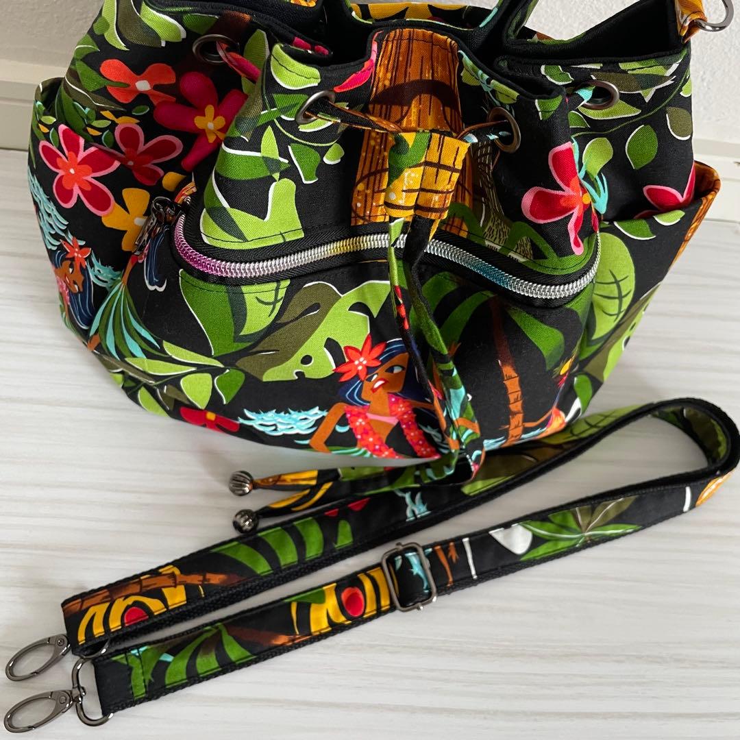 アレキサンダーヘンリー・フラガール ドローストリグバッグ・M