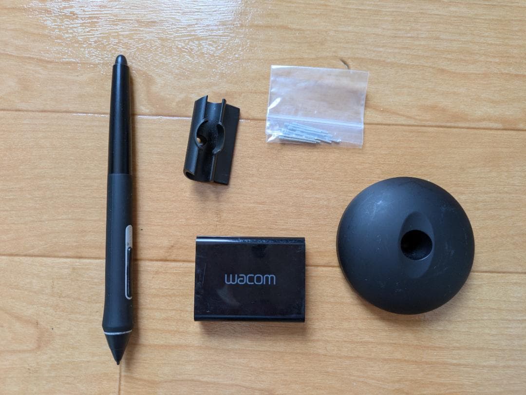 Wacom Cintiq Pro 16（2017）本体 ペン・ケーブル付き