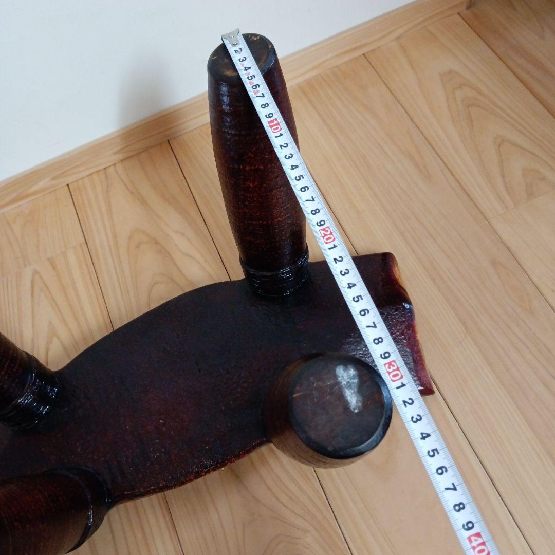 木製スツール 自然な形状