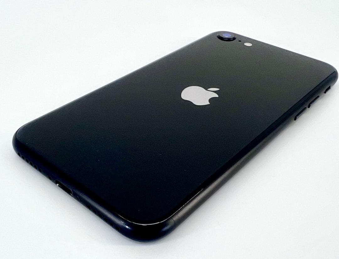 【美品】 Apple iPhone SE (第2世代) ブラック 64gb