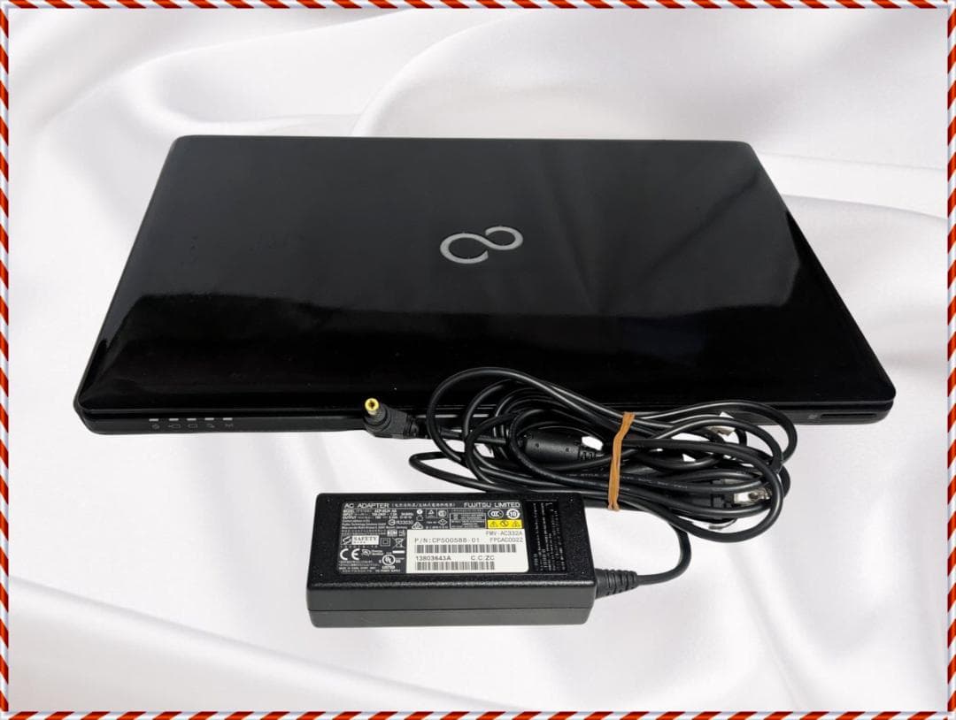 富士通 LIFEBOOK AH77/M i7 128GB SSD