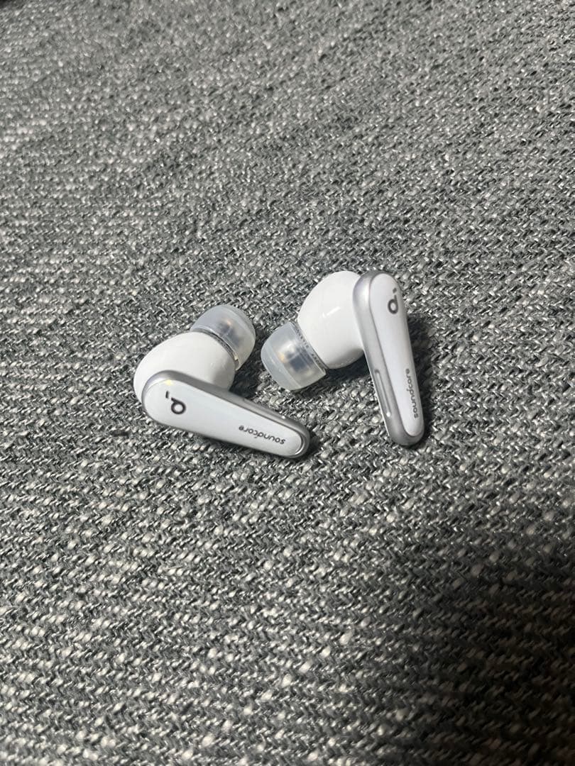 イヤホン Anker Soundcore Liberty 4 White