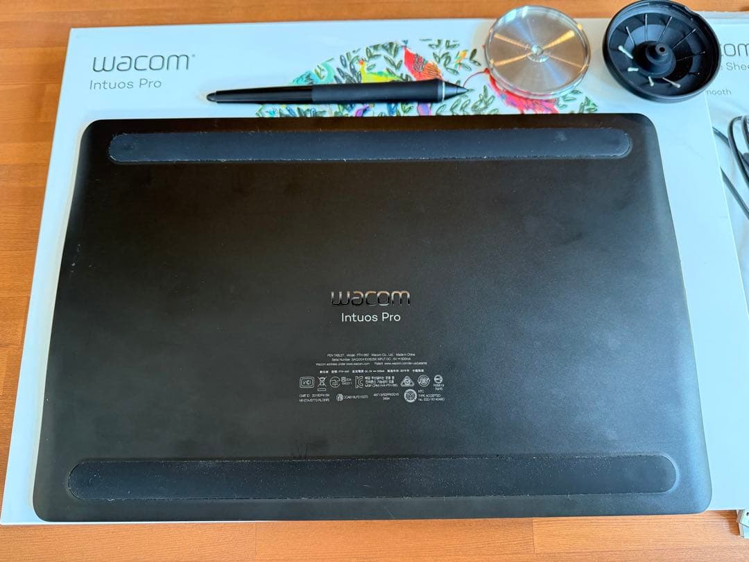 液タブ・ペンタブ wacom intuos pro M