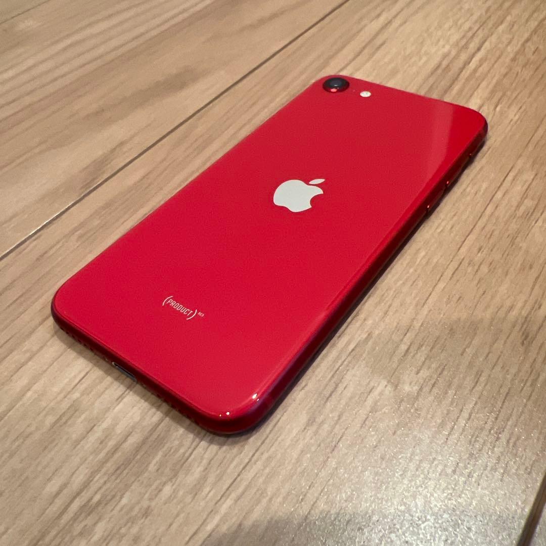 14 Apple iPhone SE（第2世代）PRODUCT RED