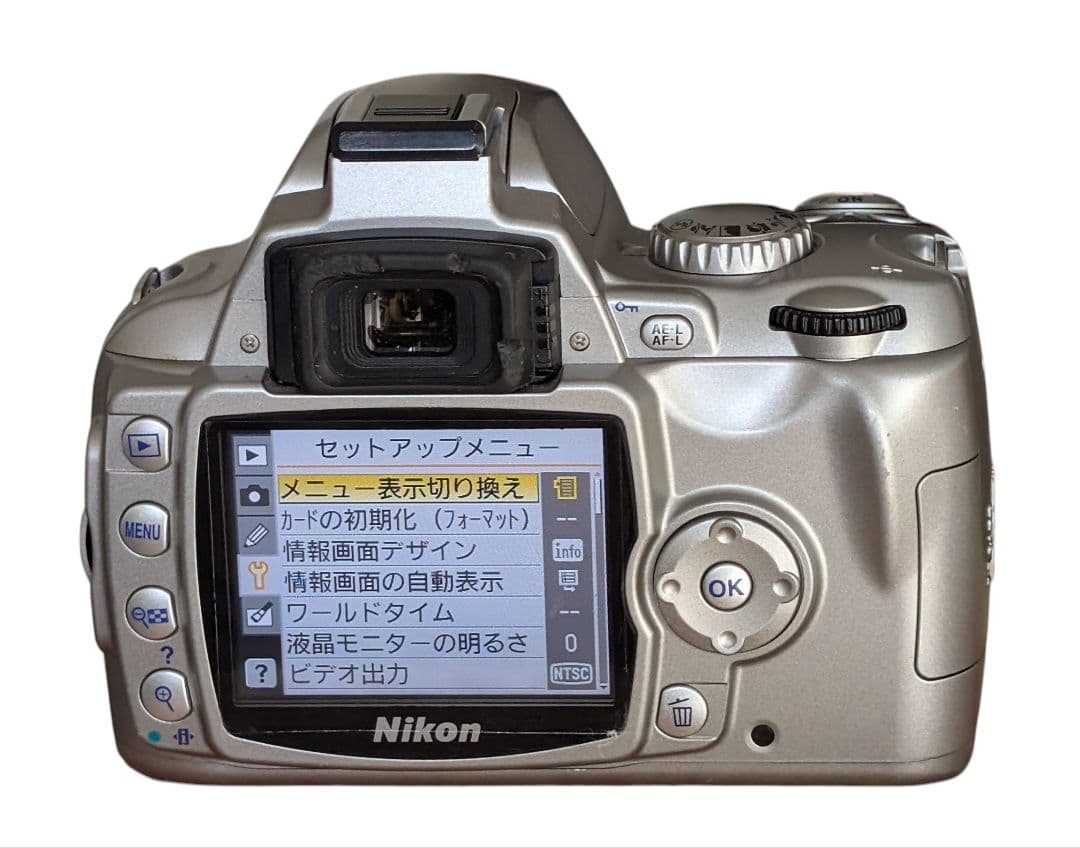 Nikon ニコン D40 ボディ デジタル一眼レフ シルバー