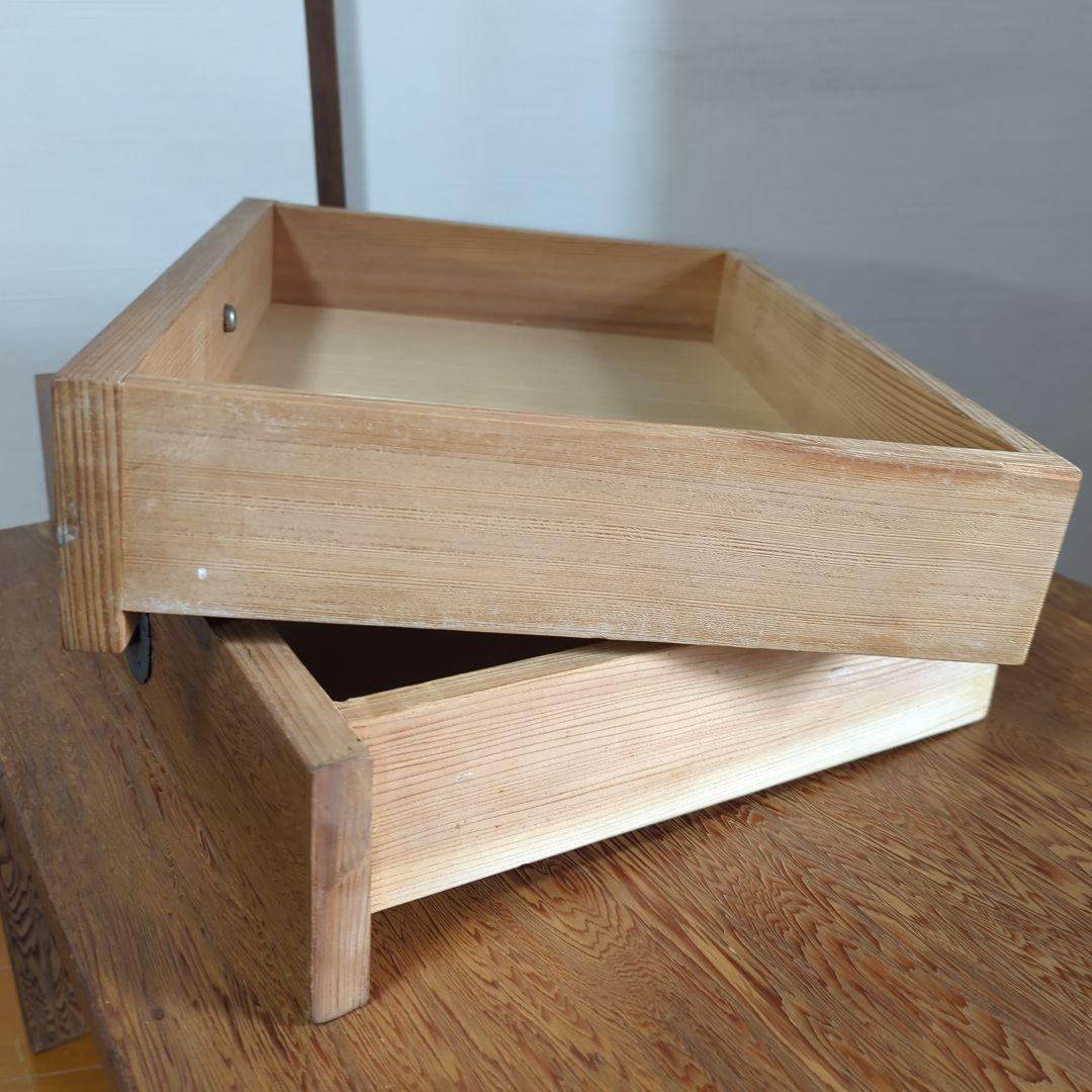 世界遺産　屋久杉を使用の文机・座机　杢目が最高に素敵です　定価2.2000円