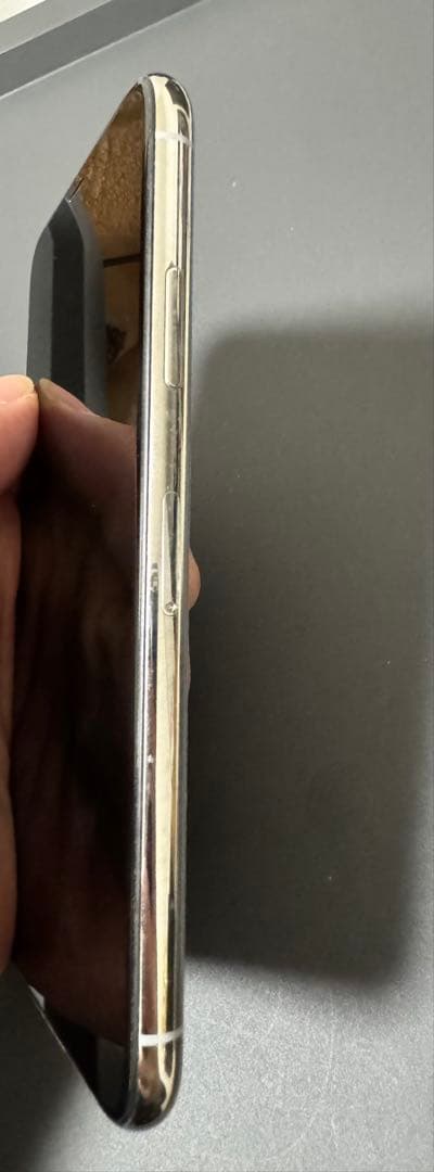 Apple iPhone X 本体　ホワイト64G