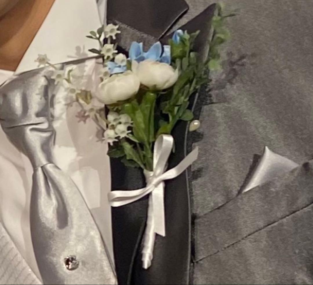 【結婚式 新郎新婦 造花】青と白ブーケ コサージュセット