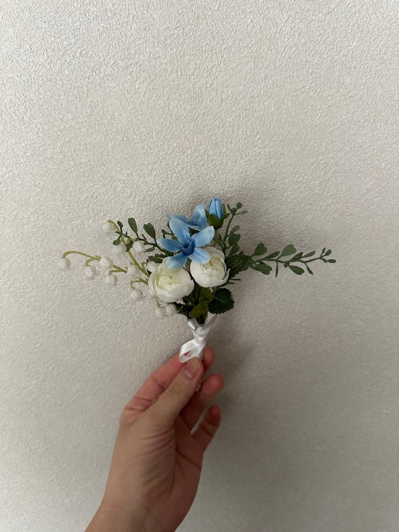 【結婚式 新郎新婦 造花】青と白ブーケ コサージュセット