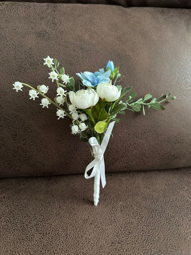 【結婚式 新郎新婦 造花】青と白ブーケ コサージュセット