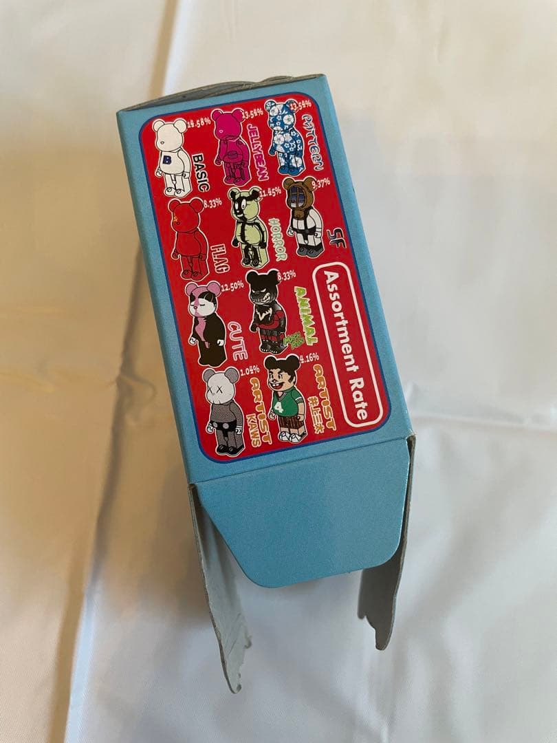 BE@RBRICK シリーズ4 アーティスト KAWS 100% カウズ