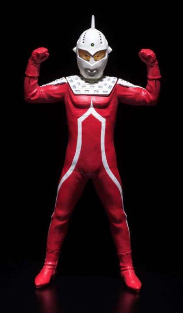 JALカラーウルトラセブン フィギュア 登場ポーズ