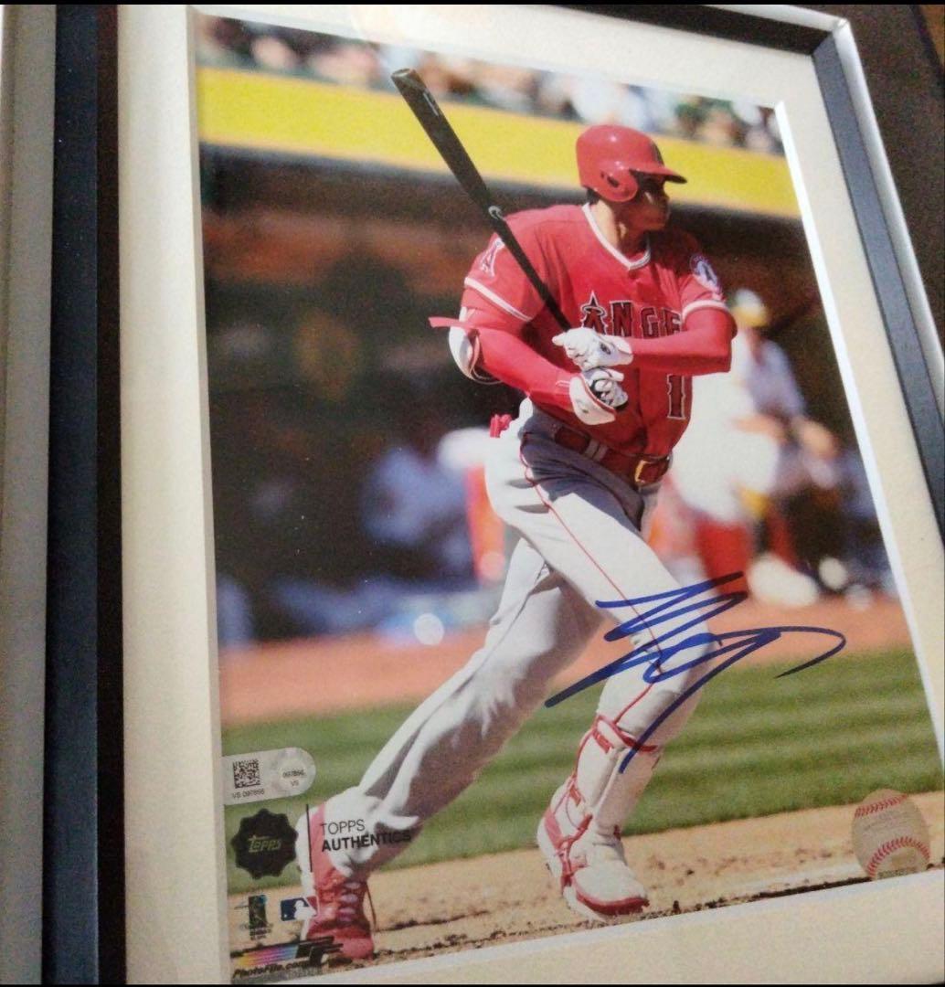 大谷翔平　topps authentics 直筆サインフォト※額装付き