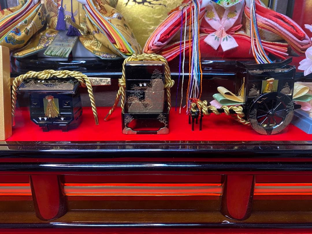 東京久月　雛人形　親王飾りアクリルケース入・間口約５６×奥行約３３×高さ約４０㎝