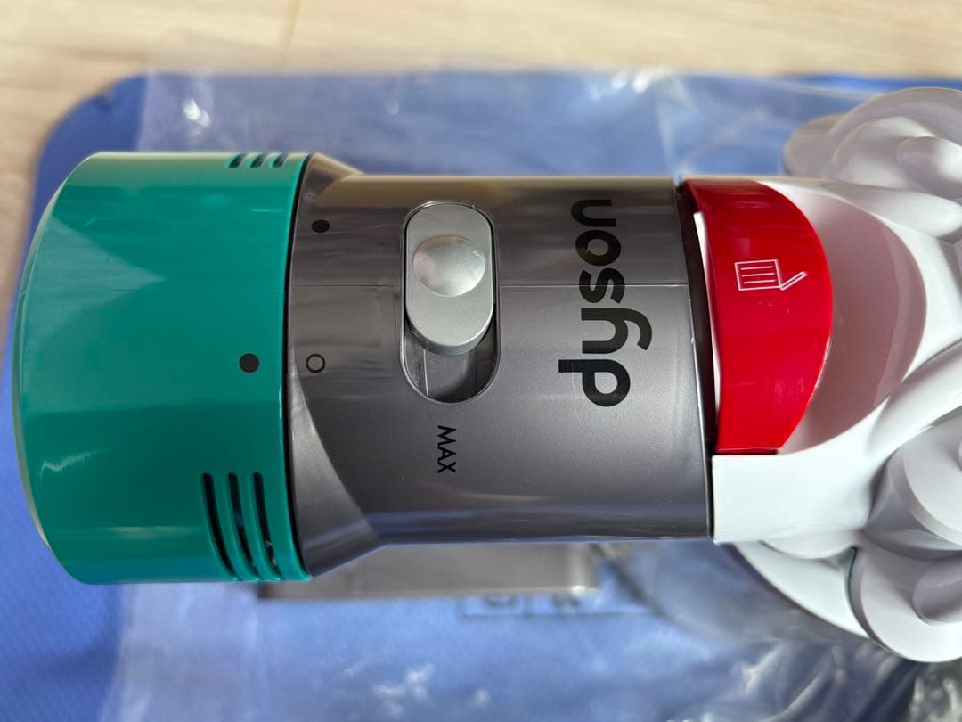 ダイソン　コードレスハンディクリーナー V7 Mattress ジャンク品