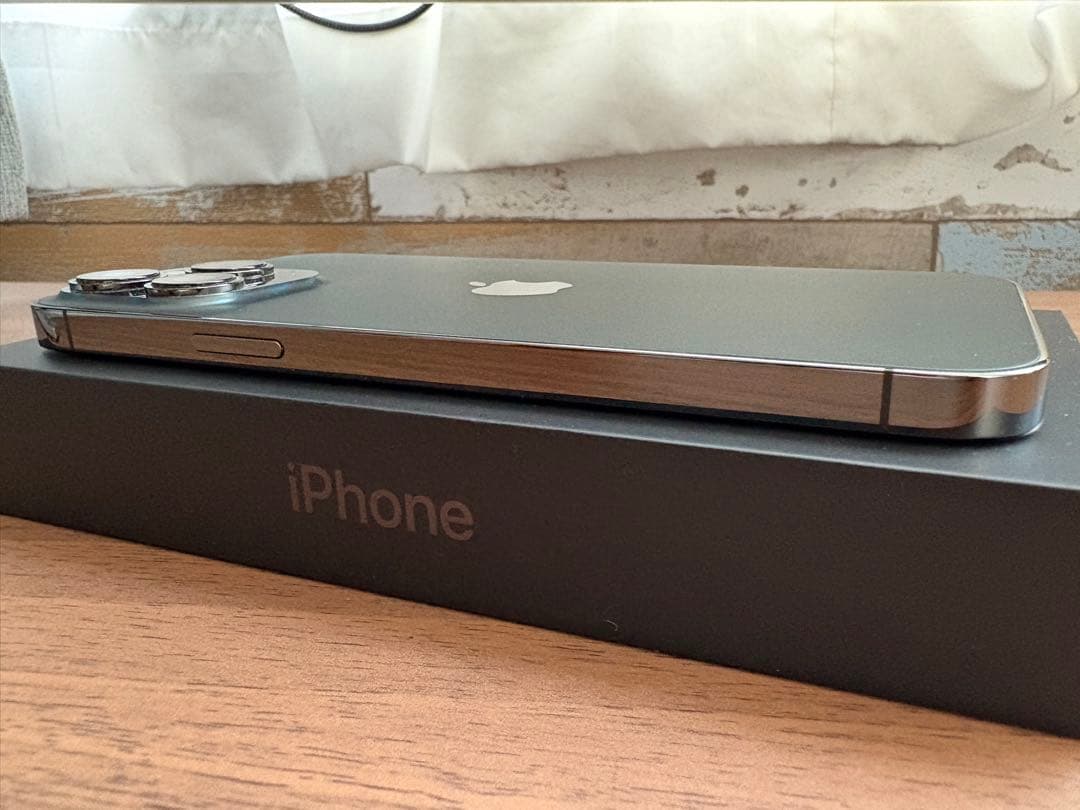 【極美品】iPhone13pro max 256GB グラファイト　おまけ付き