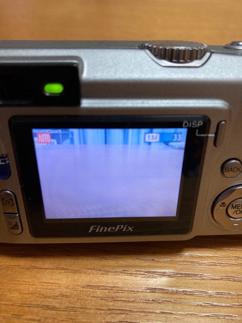 SUPER CCD FinePix F700 ① デジカメ
