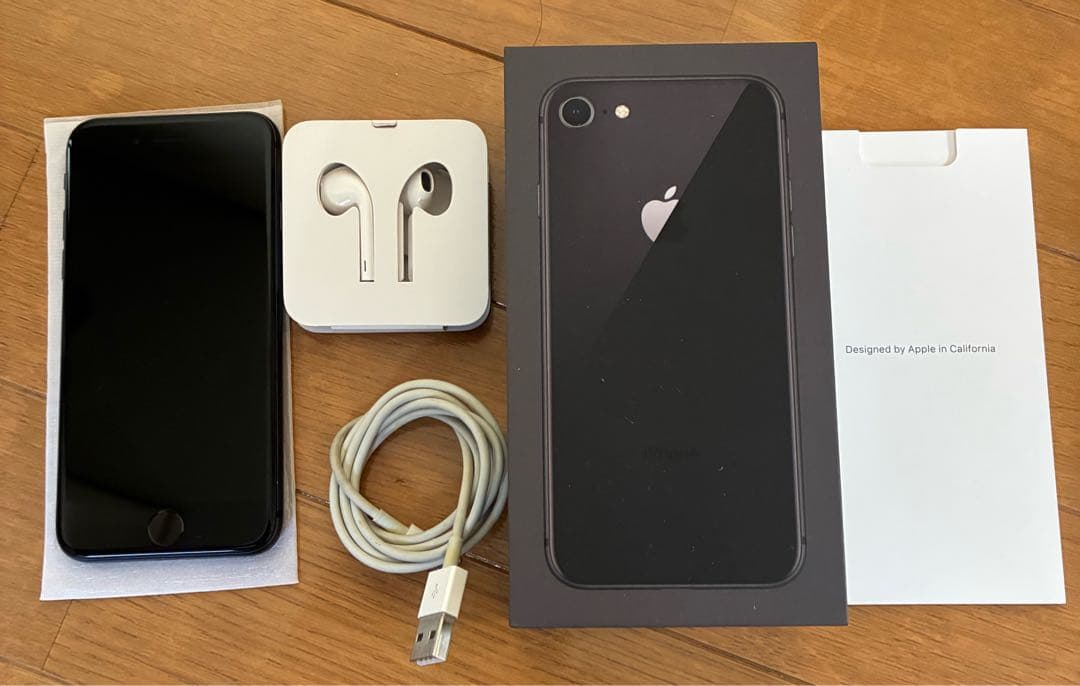 iPhone8 64GB スペースグレイ　画面割れなし　バッテリ87%