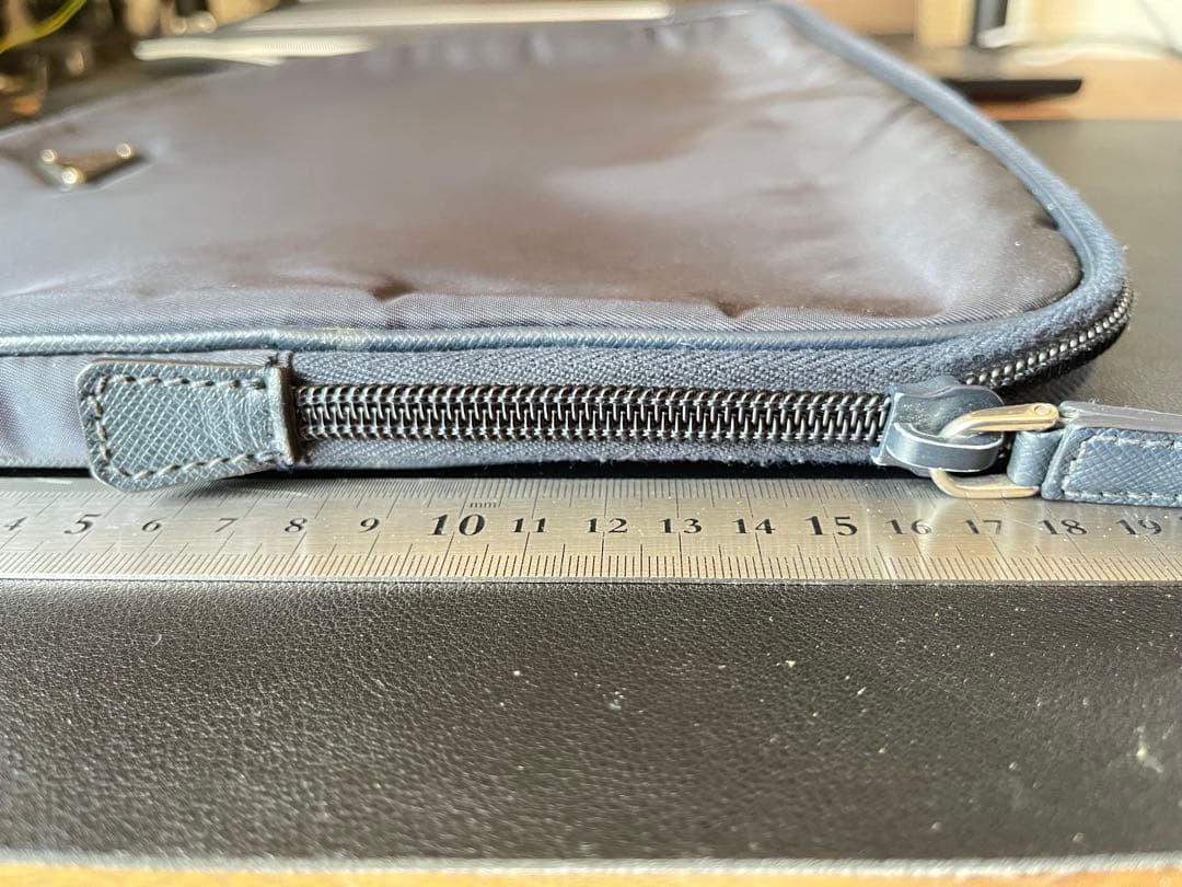 Prada ノートPCケース
