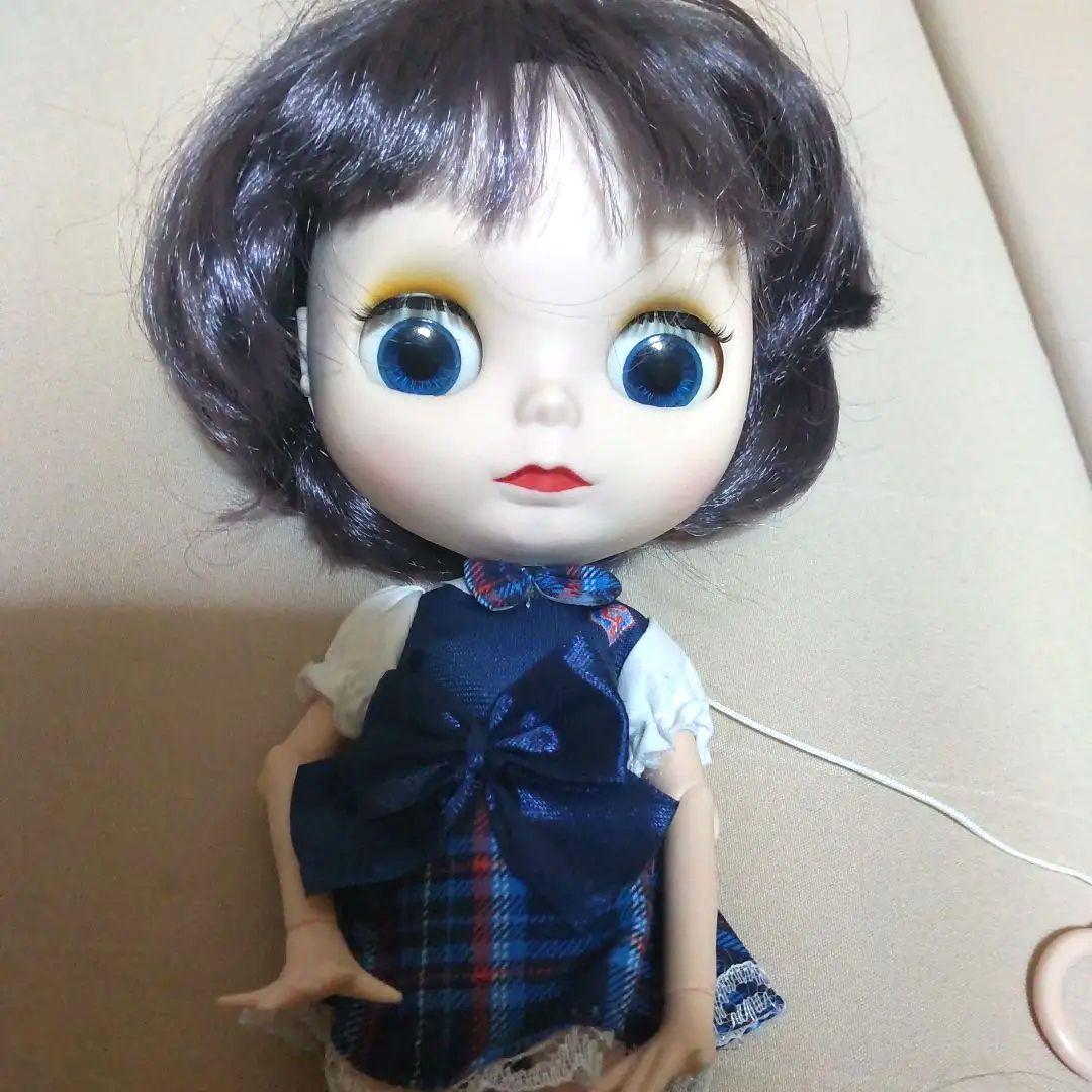 ネオブライス人形、良品、ゆうパック発送込み