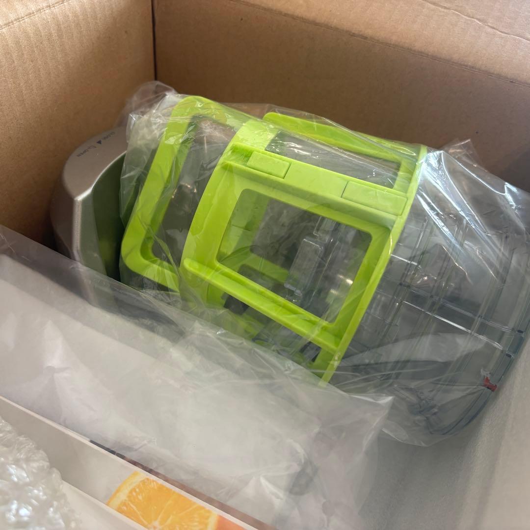 【未使用】KuvingsEVO-800VG スロージューサー 定価39,800円