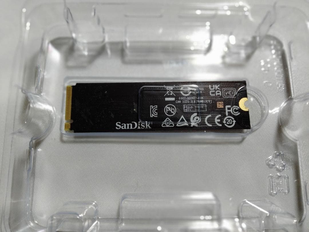 ほぼ未使用品　SSD 1TB WD Black SN7100
