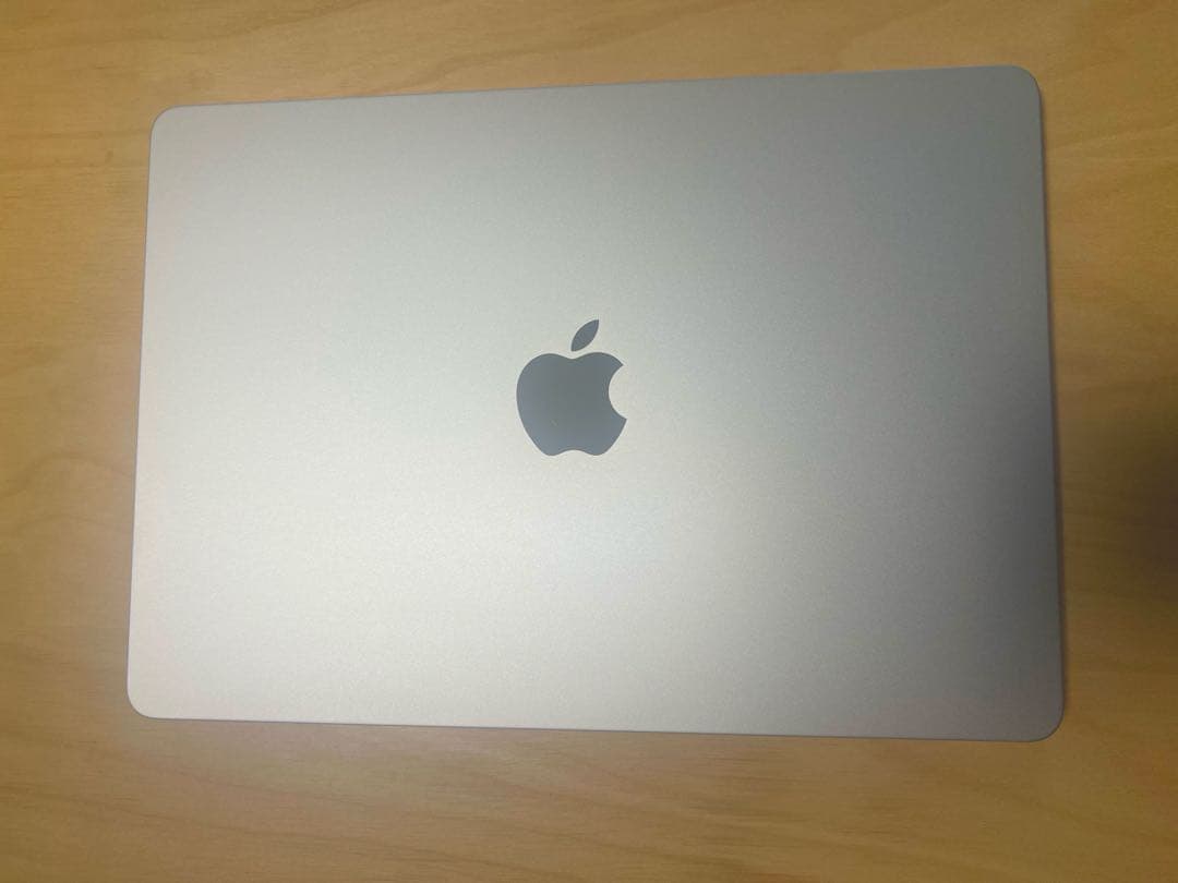 MacBookAir M3 13インチ 16GB 256GB スターライト 美品