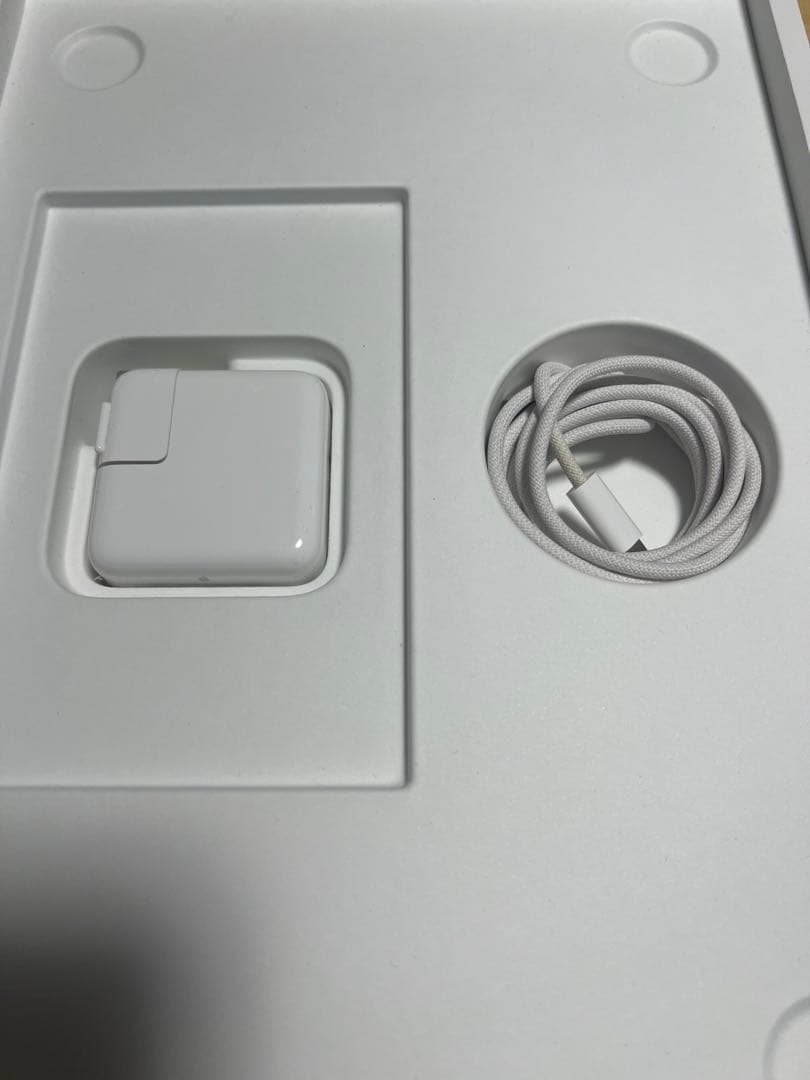 MacBookAir M3 13インチ 16GB 256GB スターライト 美品