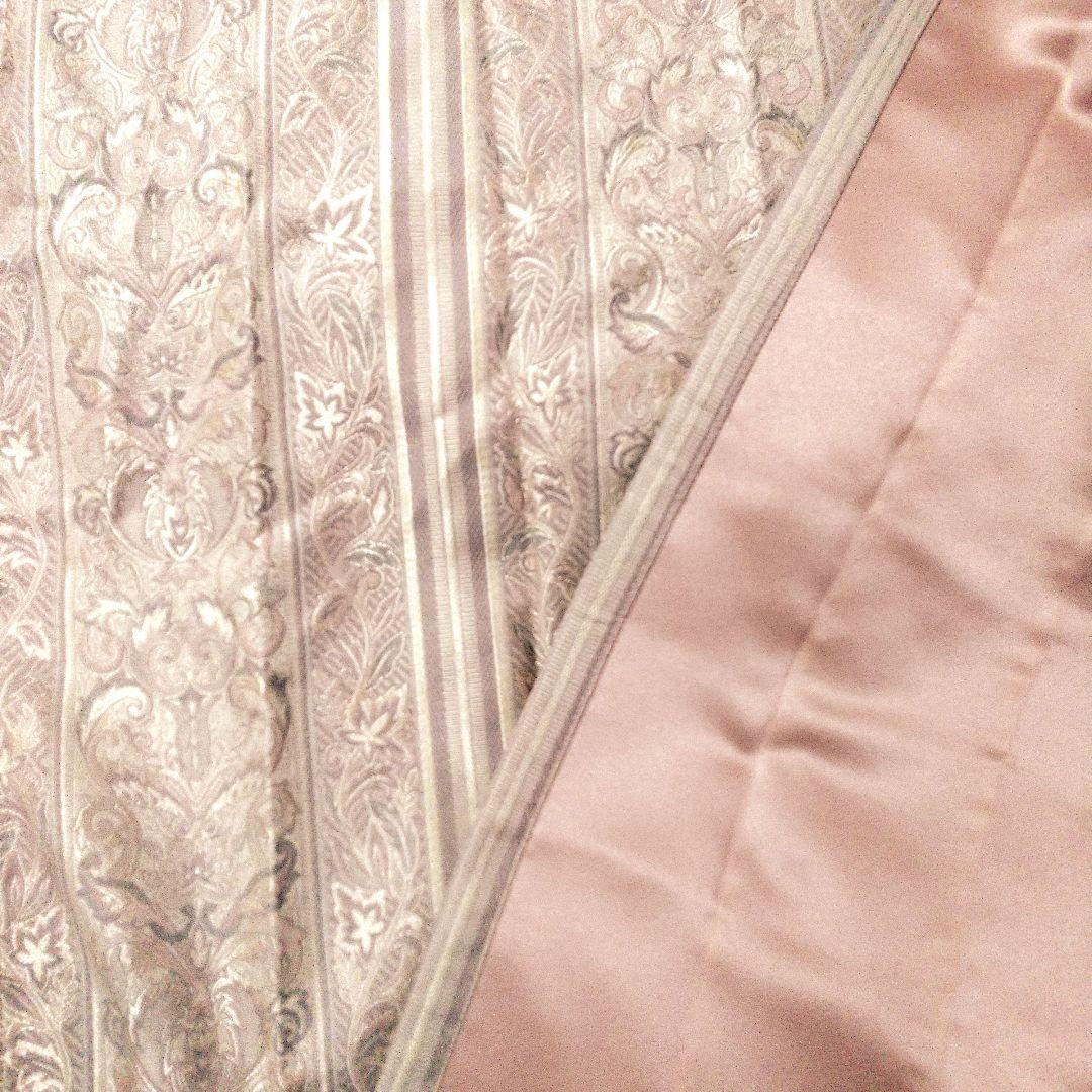 サンゲツロングカーテン　暖房の階段塞ぎに最適