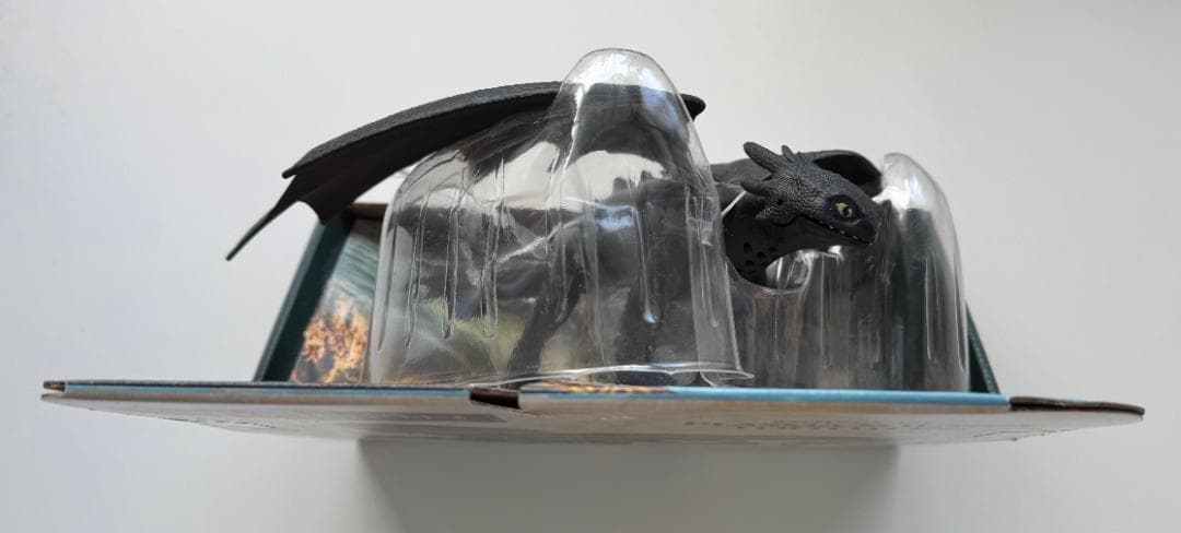 ヒックとドラゴン 実写 スピンマスター フィギュア プラズマ サウンド トゥース