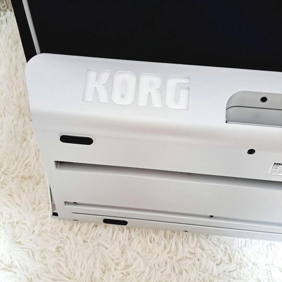 Korg Kross 2 SC ホワイト 61鍵 キーボードシンセサイザー
